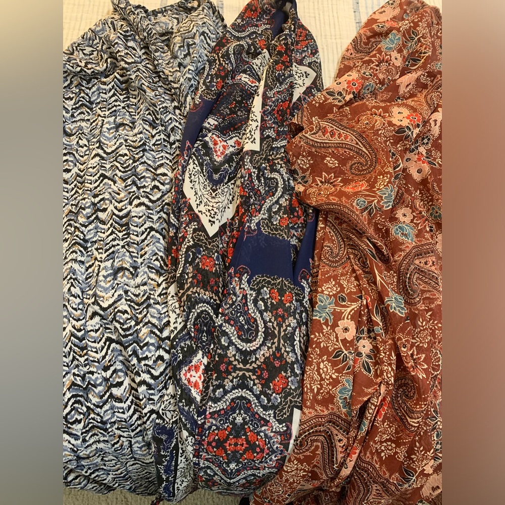 3 Maurices Kimonos